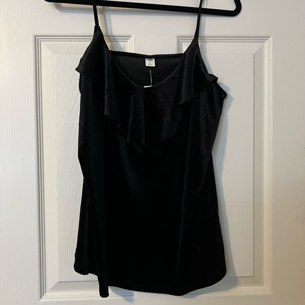 NWT Old Navy Ruffle Black Velvet Feel Camisole